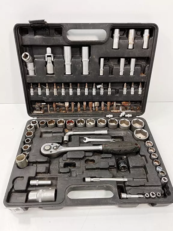 zestaw-kluczy-nasadowych-targowa-32-warszawa