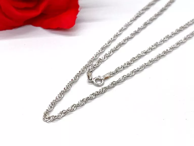 SREBRNY ŁAŃCUSZEK [925] 3,9G DŁ.47