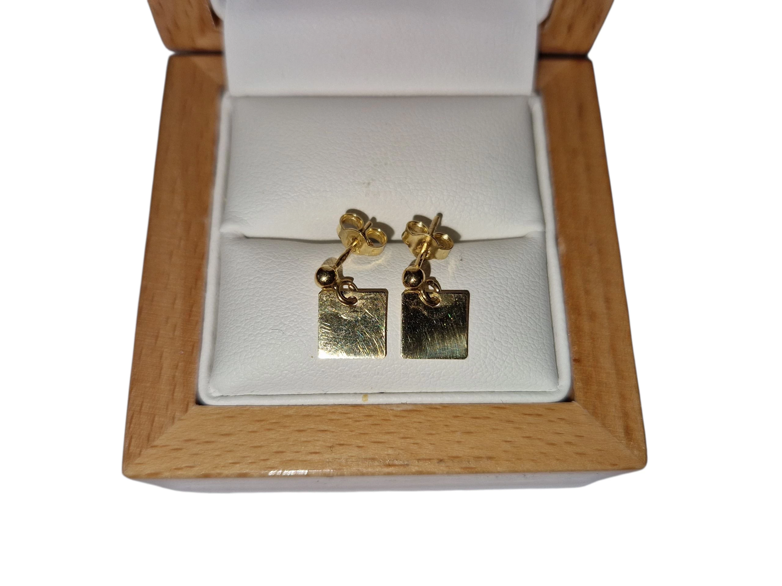 zlote-kolczyki-sztyfty-wiszace-kwadraty-pr-585-rodzaj-2205-2