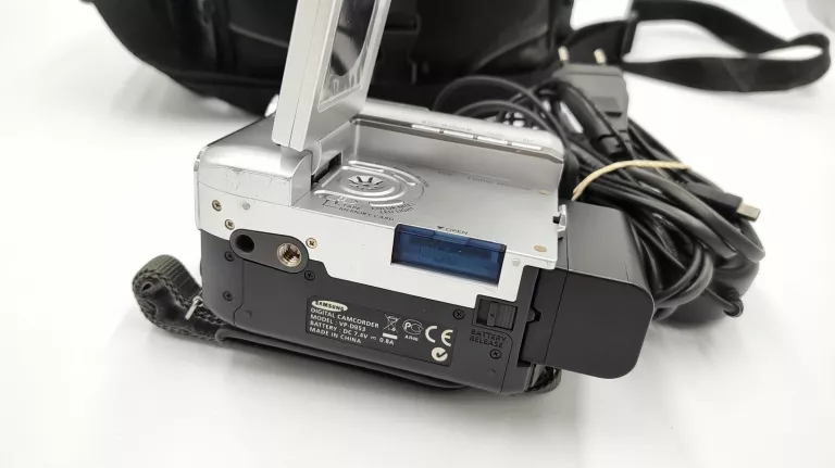 KAMERA SAMSUNG VP-D353