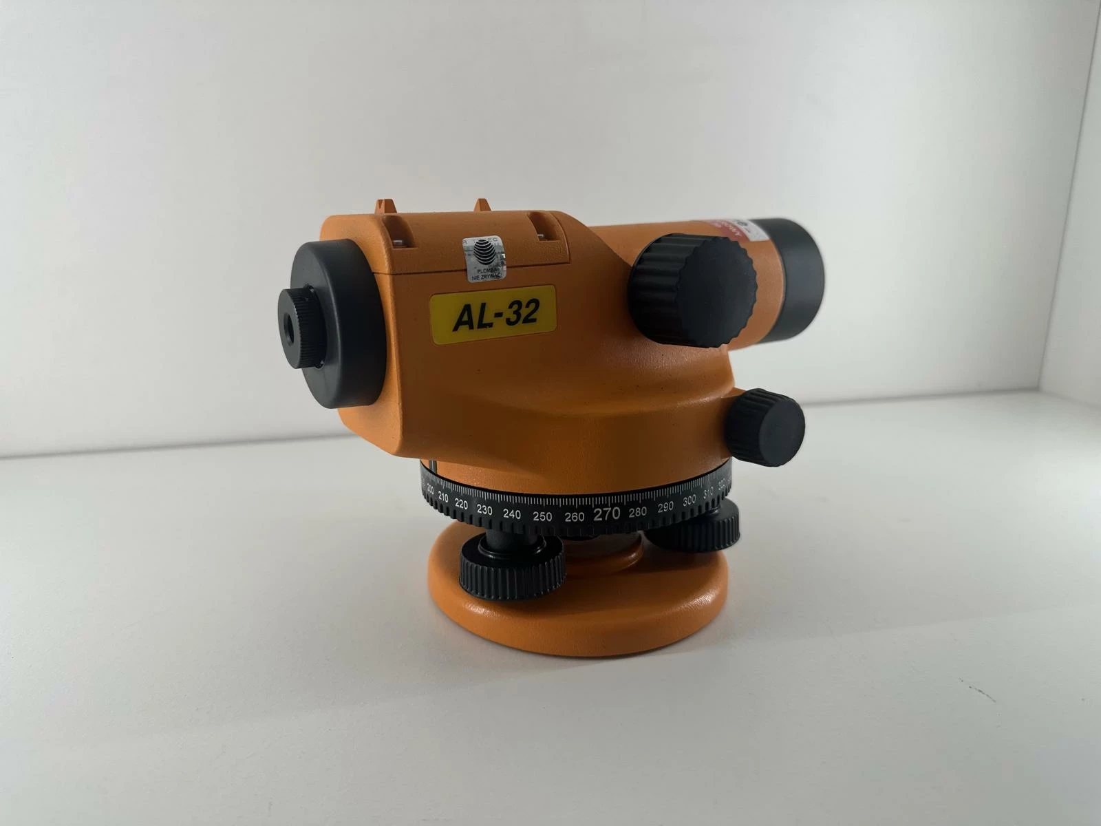 niwelator-optyczny-geoline-al-32-120-m-ip54-walizka-stary-rynek-9-sroda-wlkp