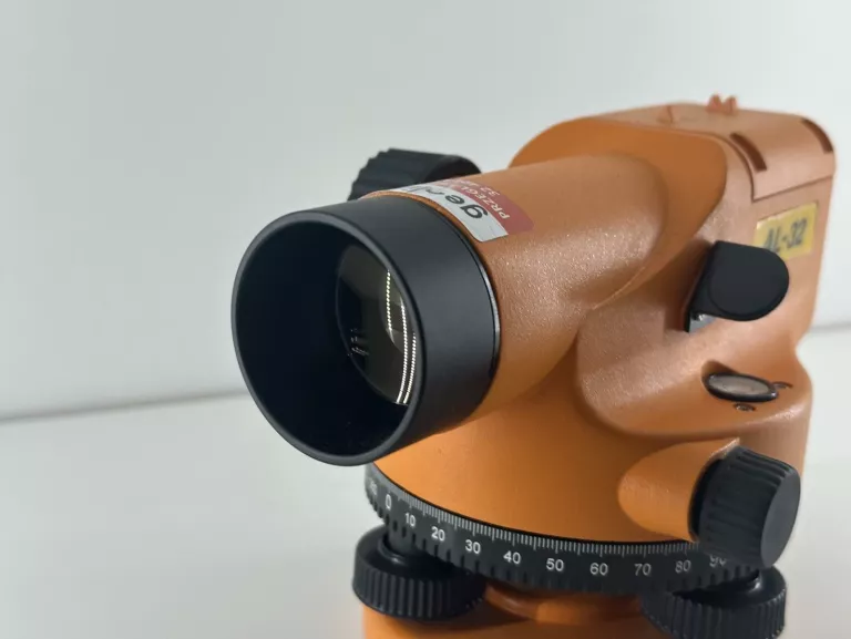 NIWELATOR OPTYCZNY GEOLINE AL-32 120 M IP54 WALIZKA