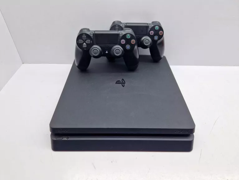 KONSOLA PS4 SLIM 500 GB 2XPAD + OPIS