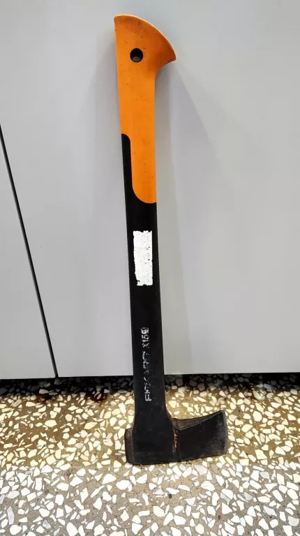 SIEKIERA FISKARS X15