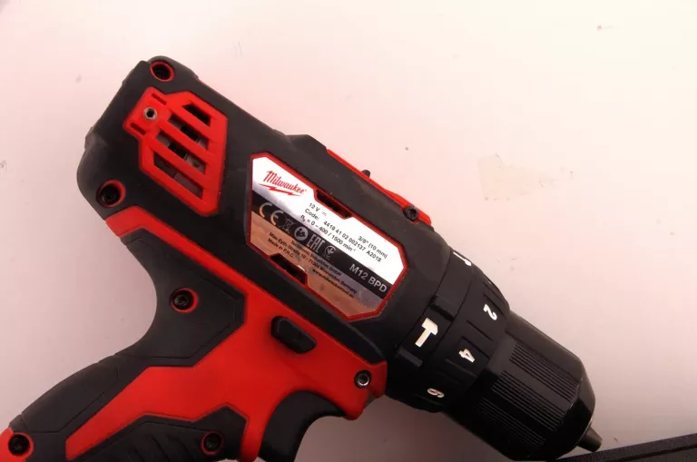 CUDOWNA WKRĘTARKA MILWAUKEE M12 BPD MEGA ZESTAW SUPER STAN