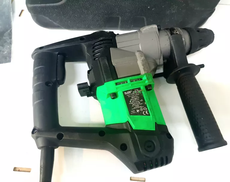MŁOT UDAROWY SDS PLUS SIECIOWE BLANK&HAGEN RHM-900