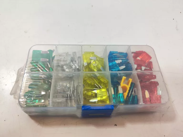 bezpieczniki-samochodowe-zestaw-producent-czesci-127415-22