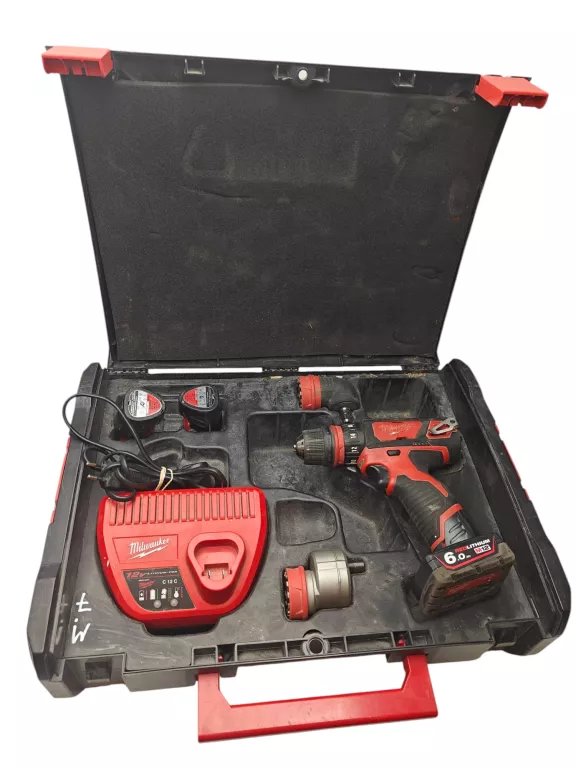 KOMPAKTOWA WIERTARKO- WKRĘTARKA MILWAUKEE M12 BDD