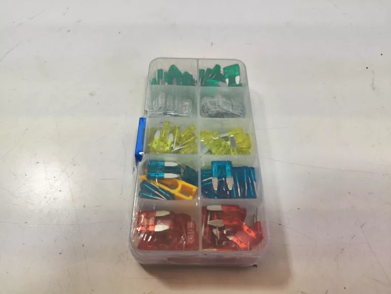 bezpieczniki-samochodowe-zestaw-starowislna-16-krakow