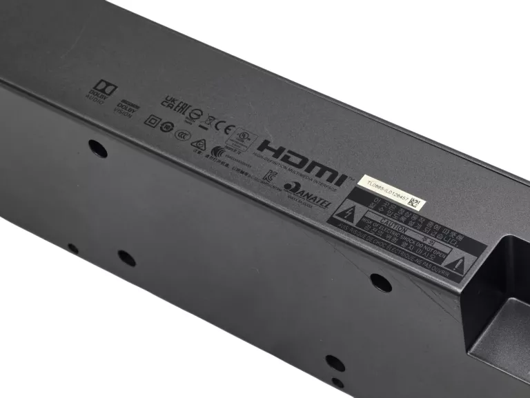BEZPRZEWODOWY SOUNDBAR I SUBWOOFER JBL BAR 5.1 SURROUND CZARNY 550W+ PILOT