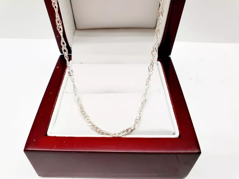ŚLICZNY ZAKRĘCONY SREBRNY ŁAŃCUSZEK P925 2,28 G 49 CM