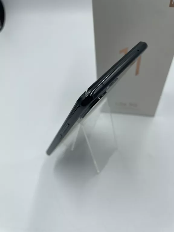 TELEFON XIAOMI 11 LITE 5G 128GB/6GB STAN IGŁA POLECAM