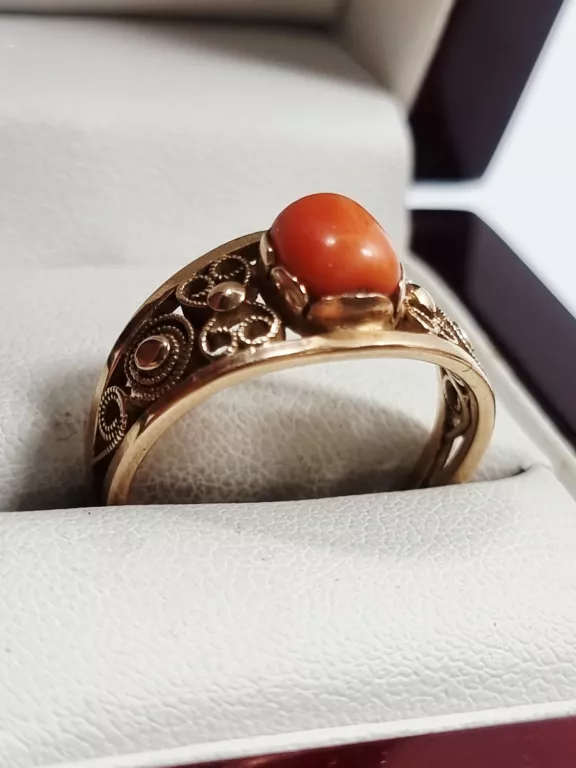 zloty-pierscionek-z-koralem-w383-pr585-stan-11323-2