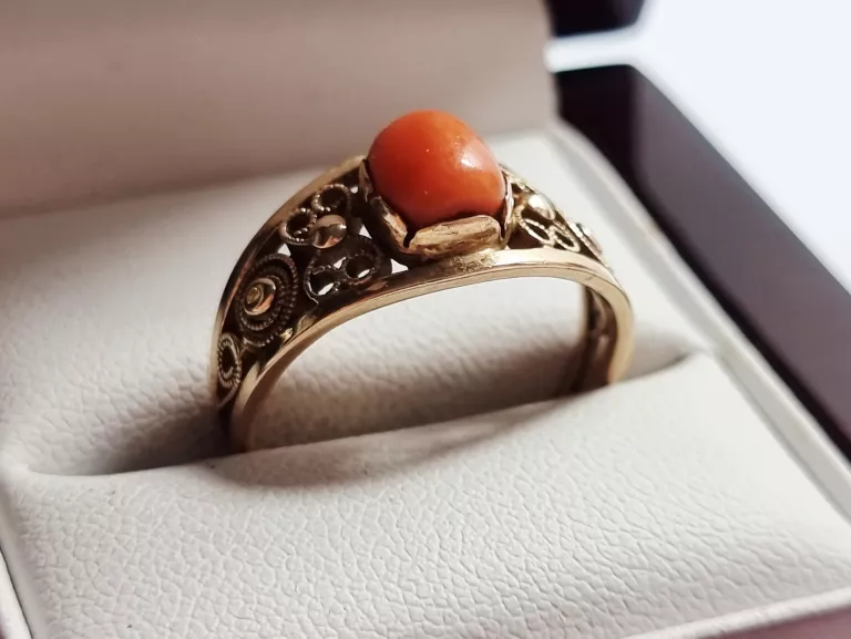 zloty-pierscionek-z-koralem-w383-pr585-pulawska-26-warszawa