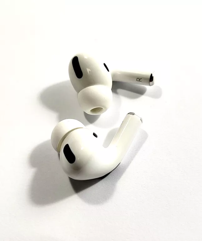 SŁUCHAWKI BEZPRZEWODOWE DOKANAŁOWE APPLE AIRPODS PRO 1 GEN