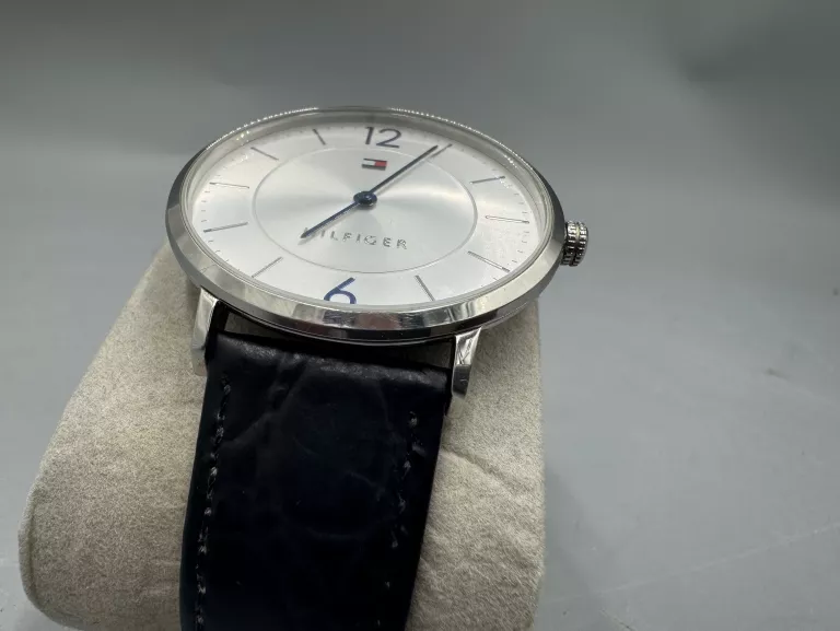 ZEGAREK TOMY HILFINGER TH.305.1.14.253