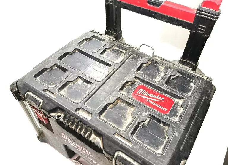SKRZYNKA NARZĘDZIOWA MILWAUKEE PACKOUT