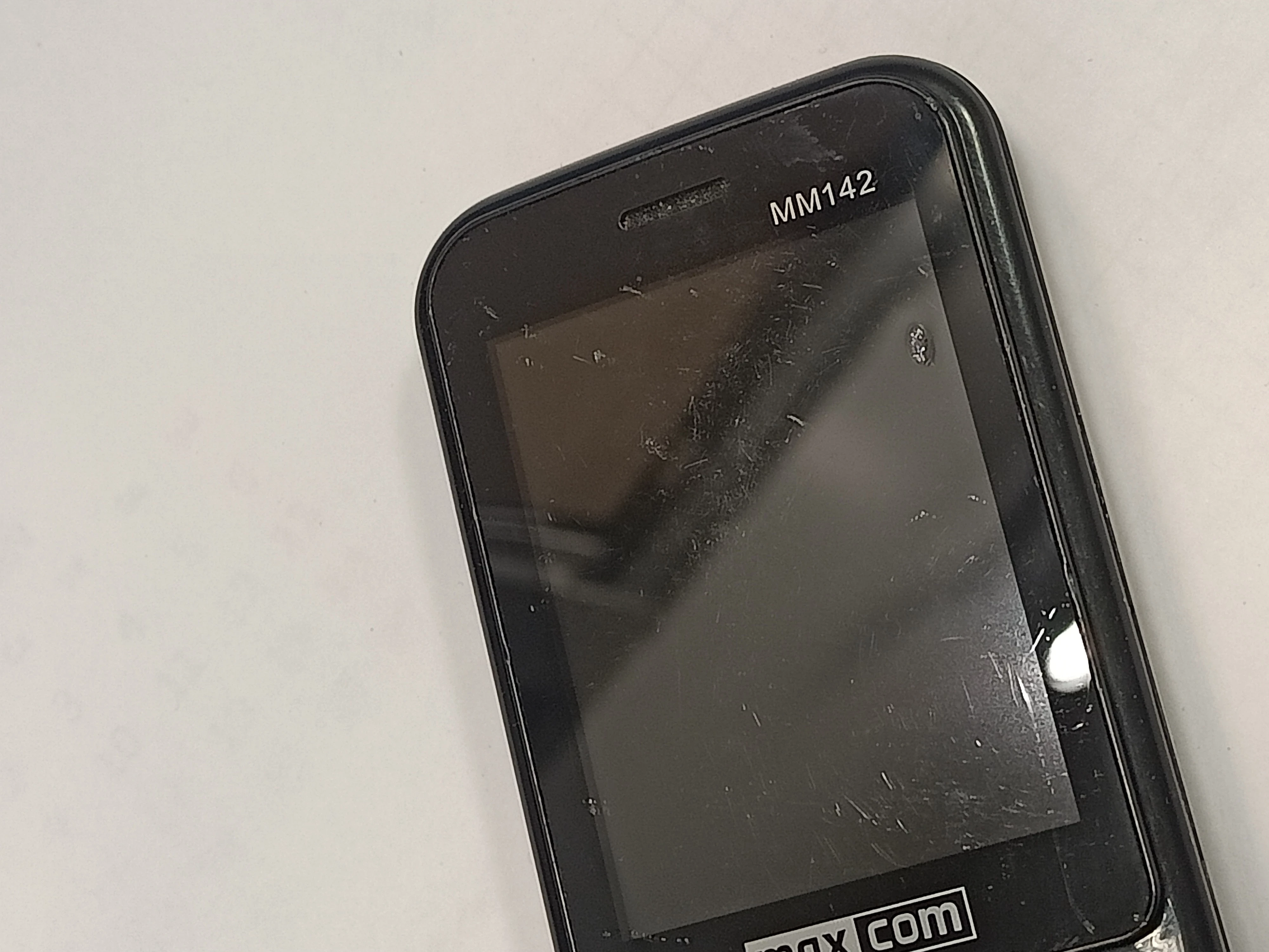 telefon-komorkowy-maxcom-mm142-kod-producenta-maxcommm142black