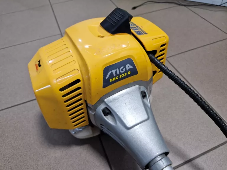 KOSA SPALINOWA STIGA SBC 232 D 32,6 CM3 0,90 KW