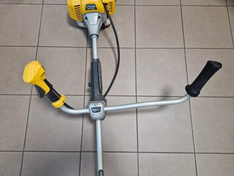 KOSA SPALINOWA STIGA SBC 232 D 32,6 CM3 0,90 KW