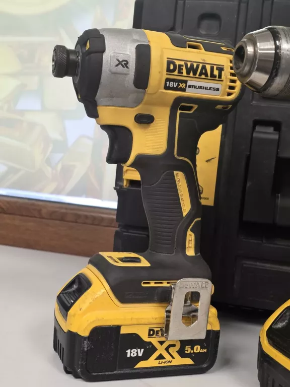 ZESTAW DEWALT DCK268 WKRĘTARKA DCD791 + ZAKRĘTARKA DCF887 3X AKU