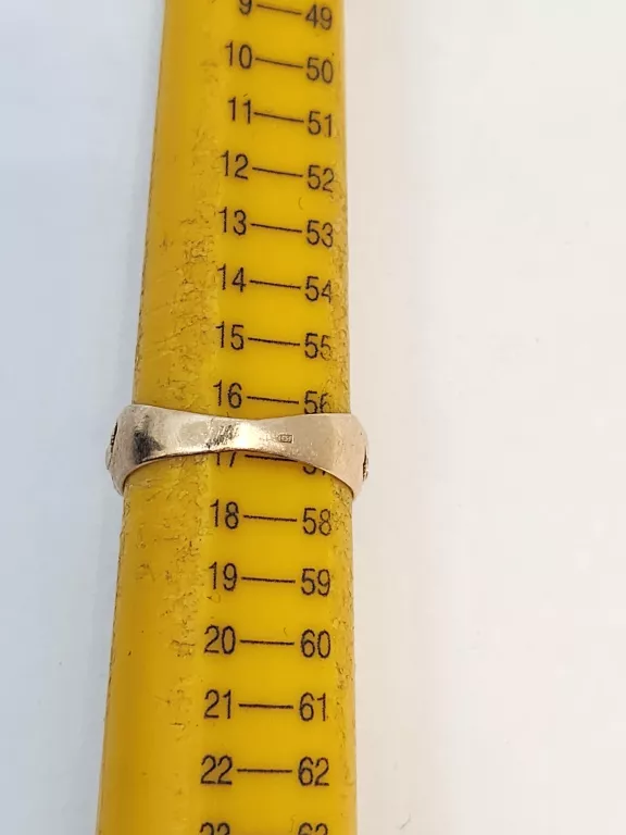 WYRÓB JUBILERSKI PIĘKNY PIERŚCIONEK AU 585 2,81G.