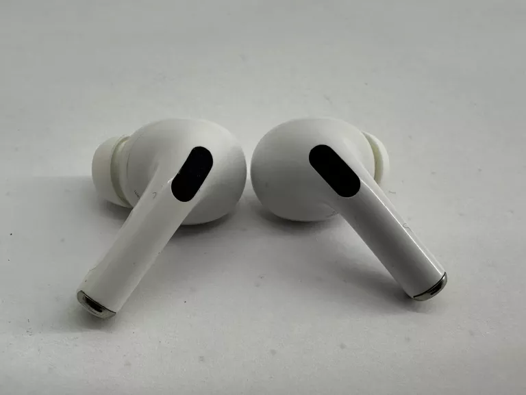 sluchawki-apple-airpods-pro-2-gen-komplet-repliki-marka-248811-1131476