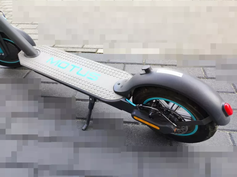 HULAJNOGA MOTUS SCOOTY 10 LITE GEN 5 GWARANCJA ŁADNA KOMPLET