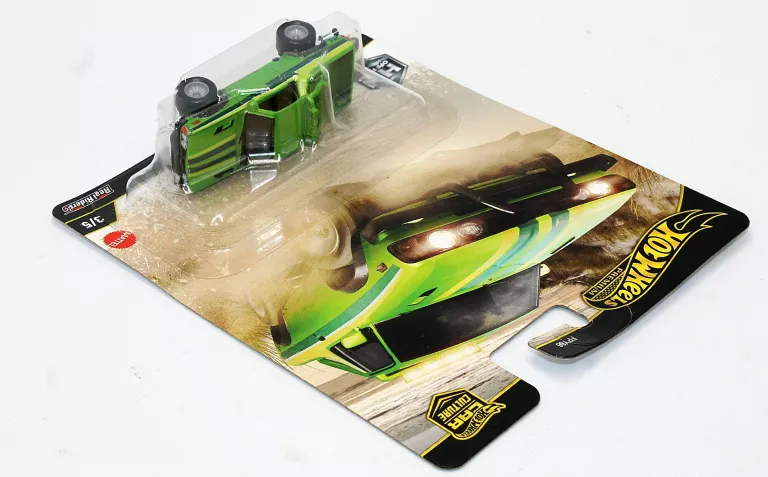 AUTKO PREMIUM HOTWHEELS SUBARU BRAT