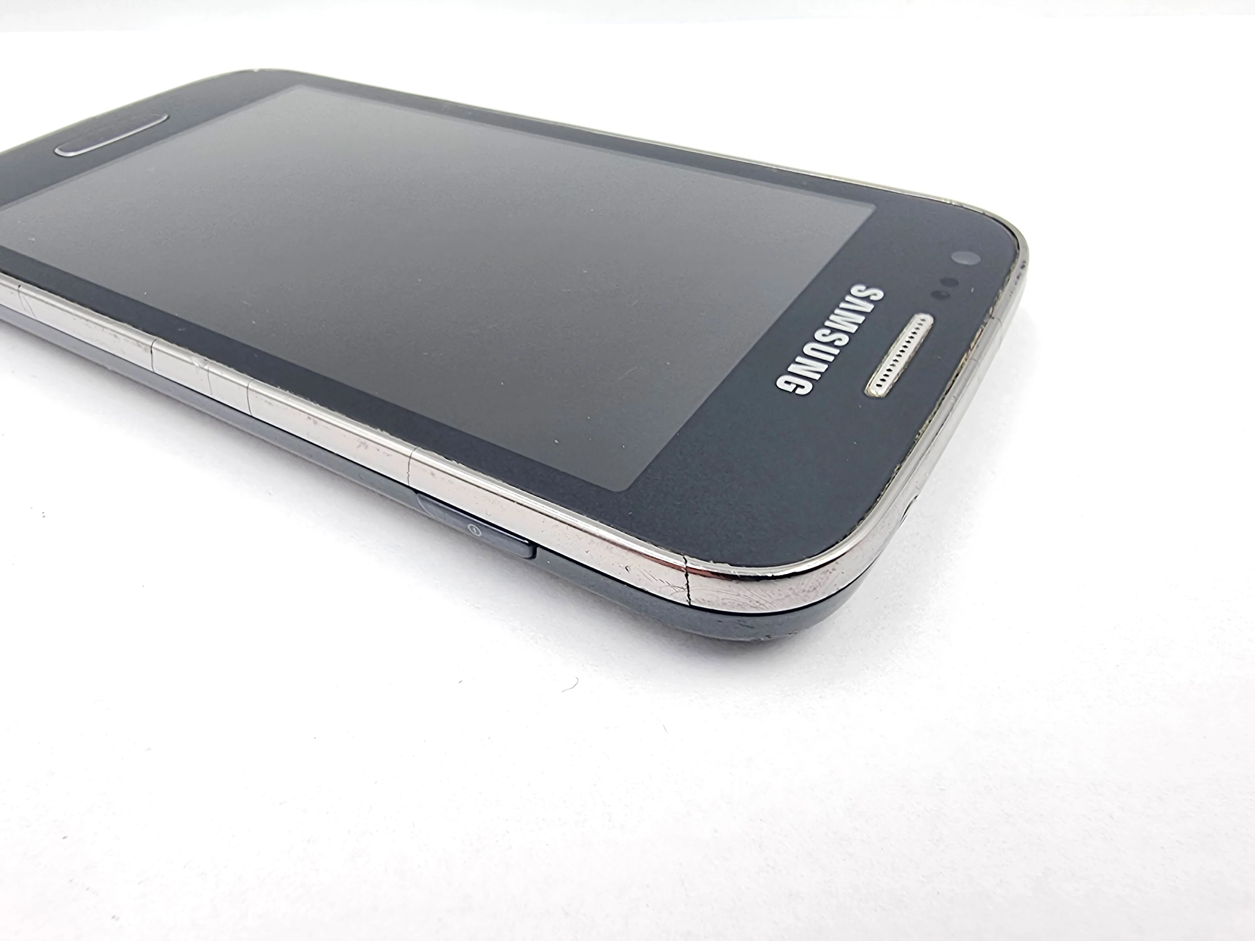 samsung-galaxy-ace-3-lte-gt-s7275r-18gb-czarny-stan-11323-2