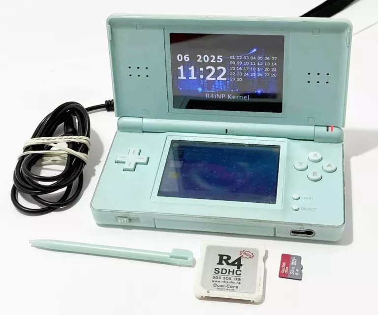 KONSOLA NINTENDO DS LITE + KARTA Z GRAMI!