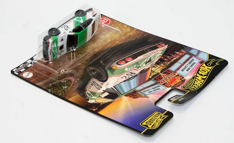 AUTKO PREMIUM HOTWHEELS ALFA ROMEO GTV6 3.0