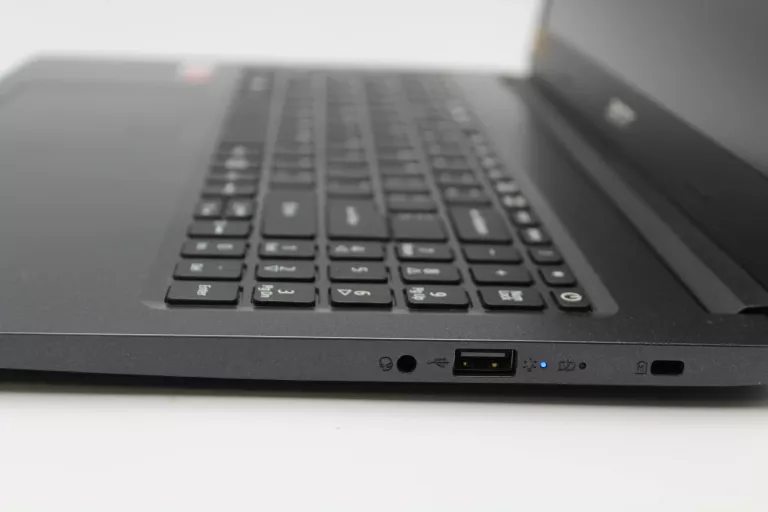 LAPTOP ACER ASPIRE 3 A315-23-R9KC 15,6" ATHLON 3050U 8GB RAM 512GB