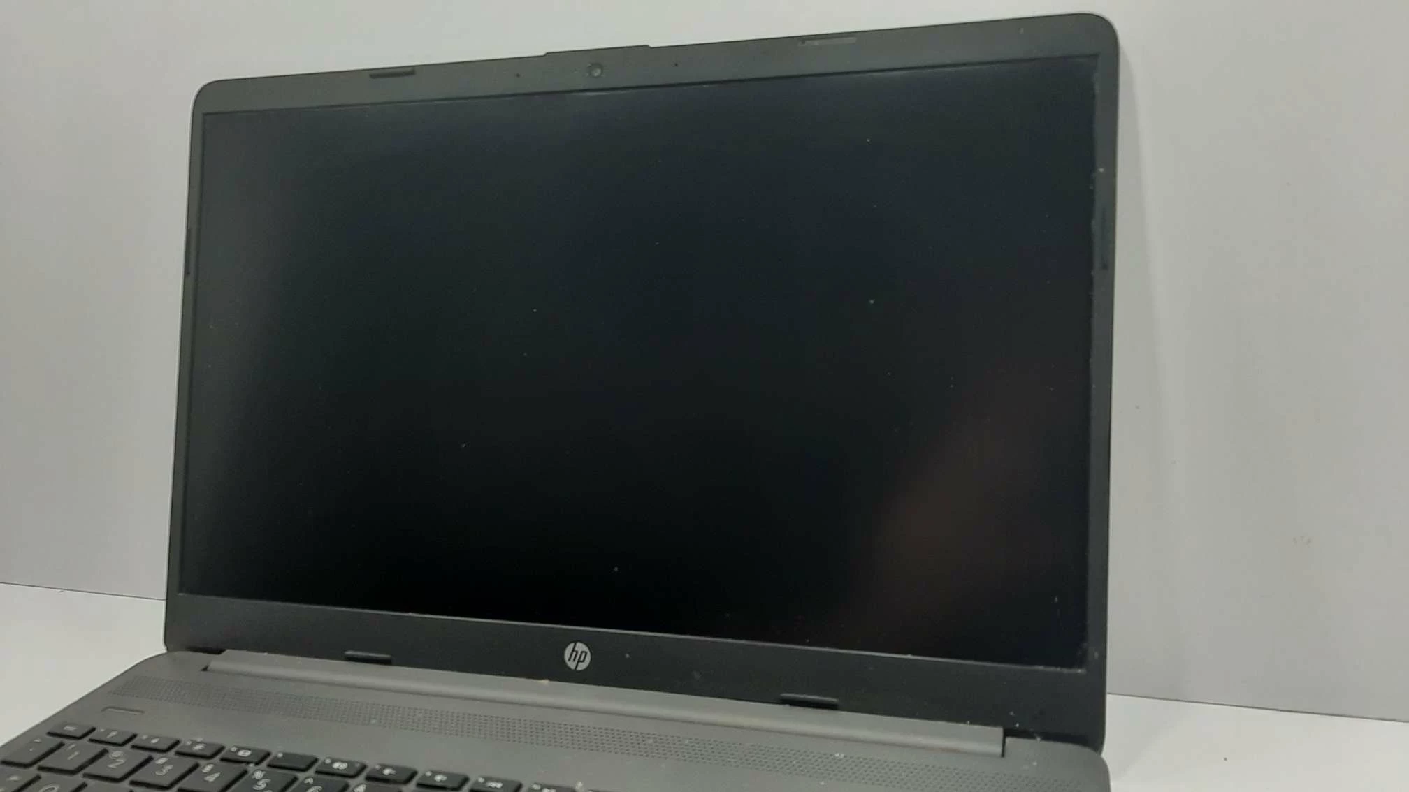 laptop-hp-255-g8-ean-gtin-196337609112