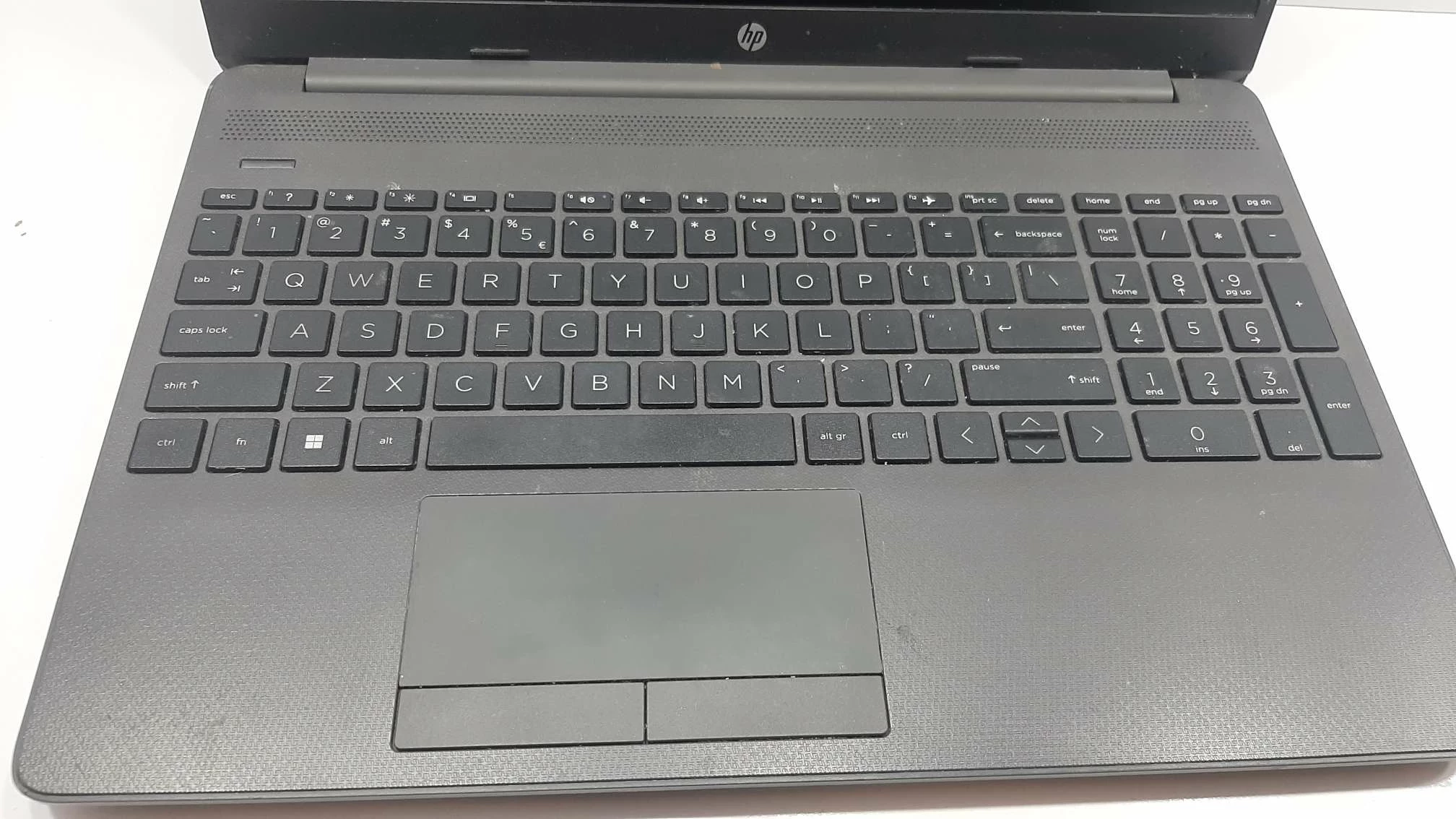 laptop-hp-255-g8-stan-11323-2