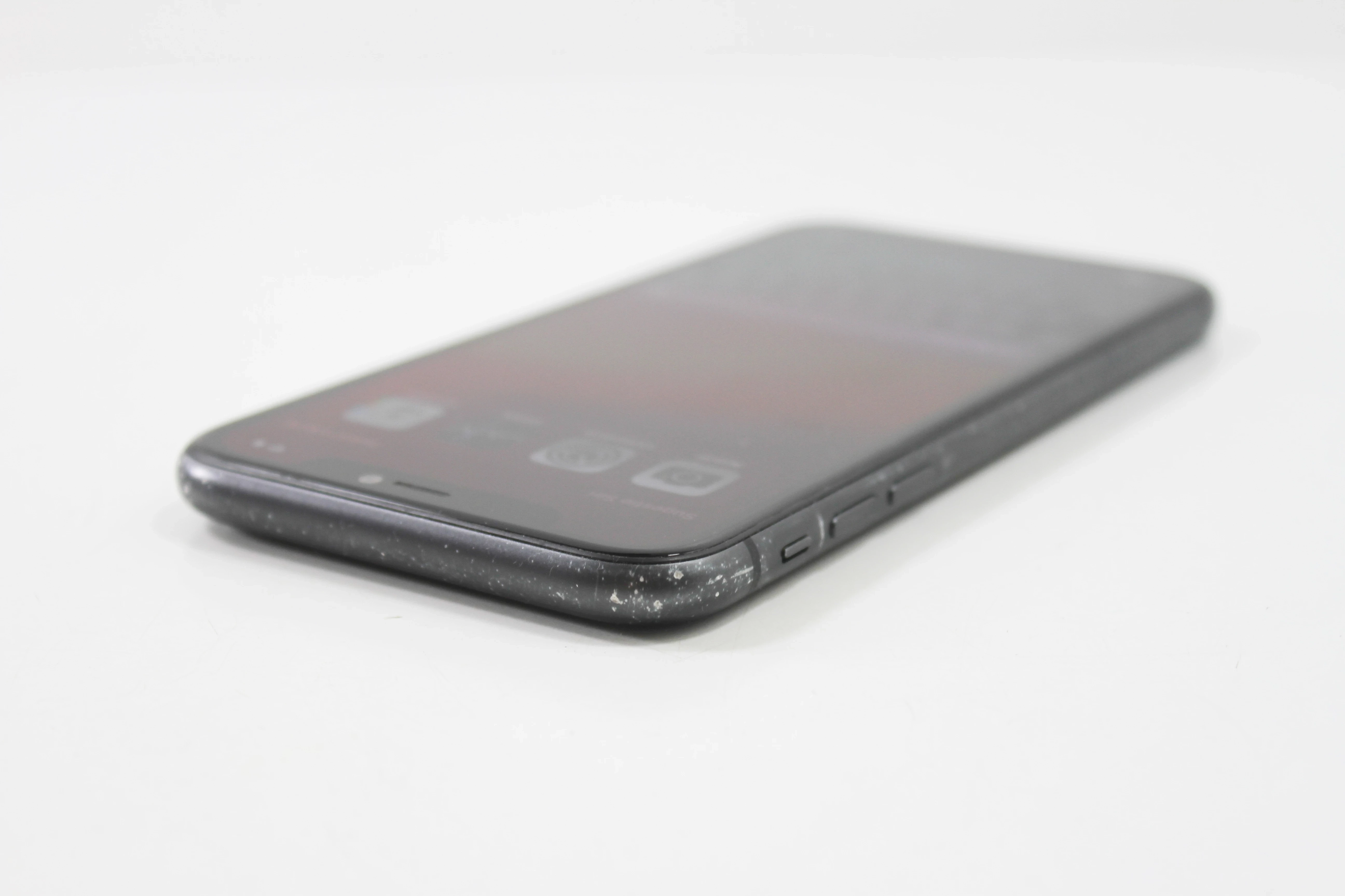 telefon-apple-iphone-11-464gb-wbudowana-pamiec-202869-214193