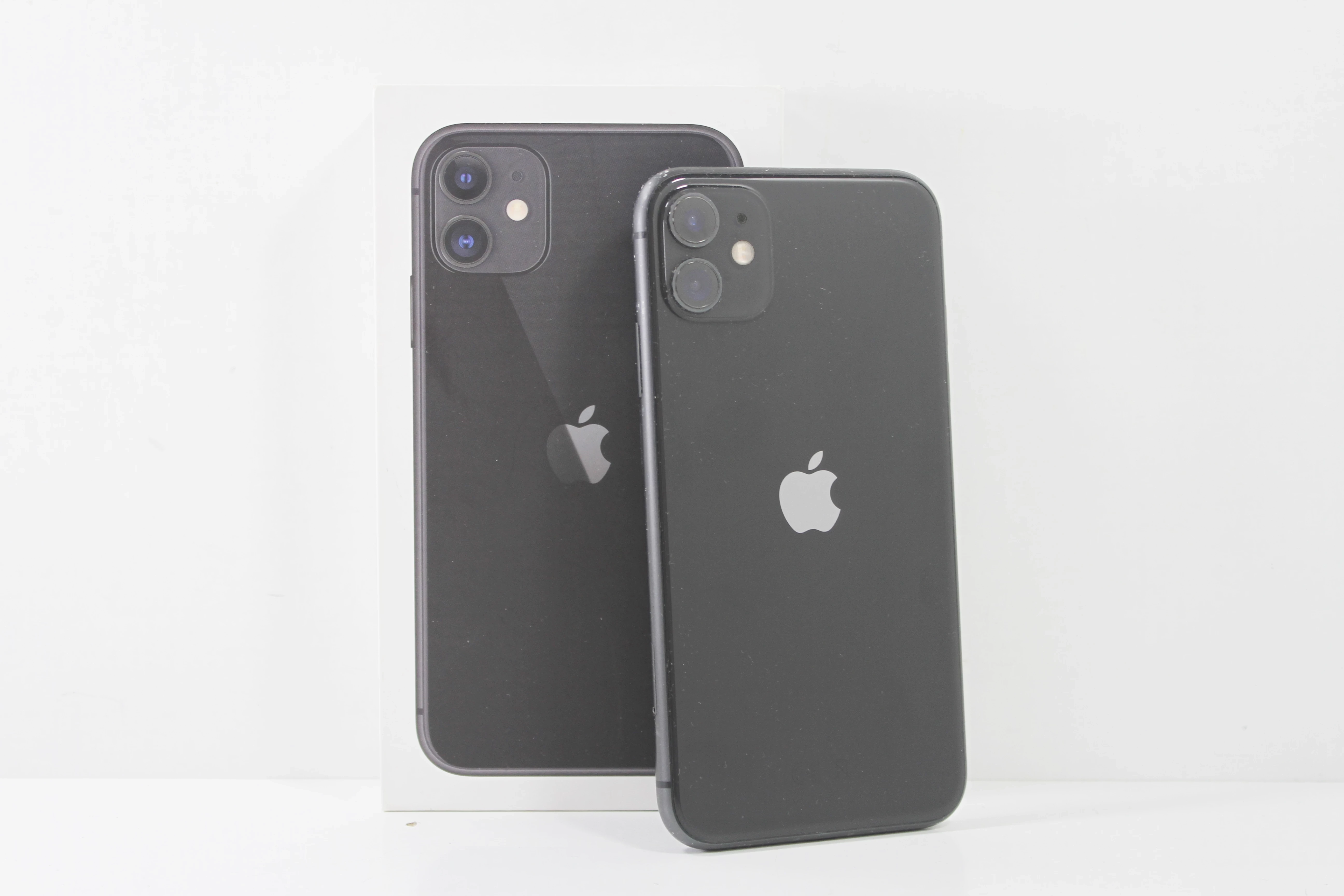 telefon-apple-iphone-11-464gb-ean-gtin-194252097250