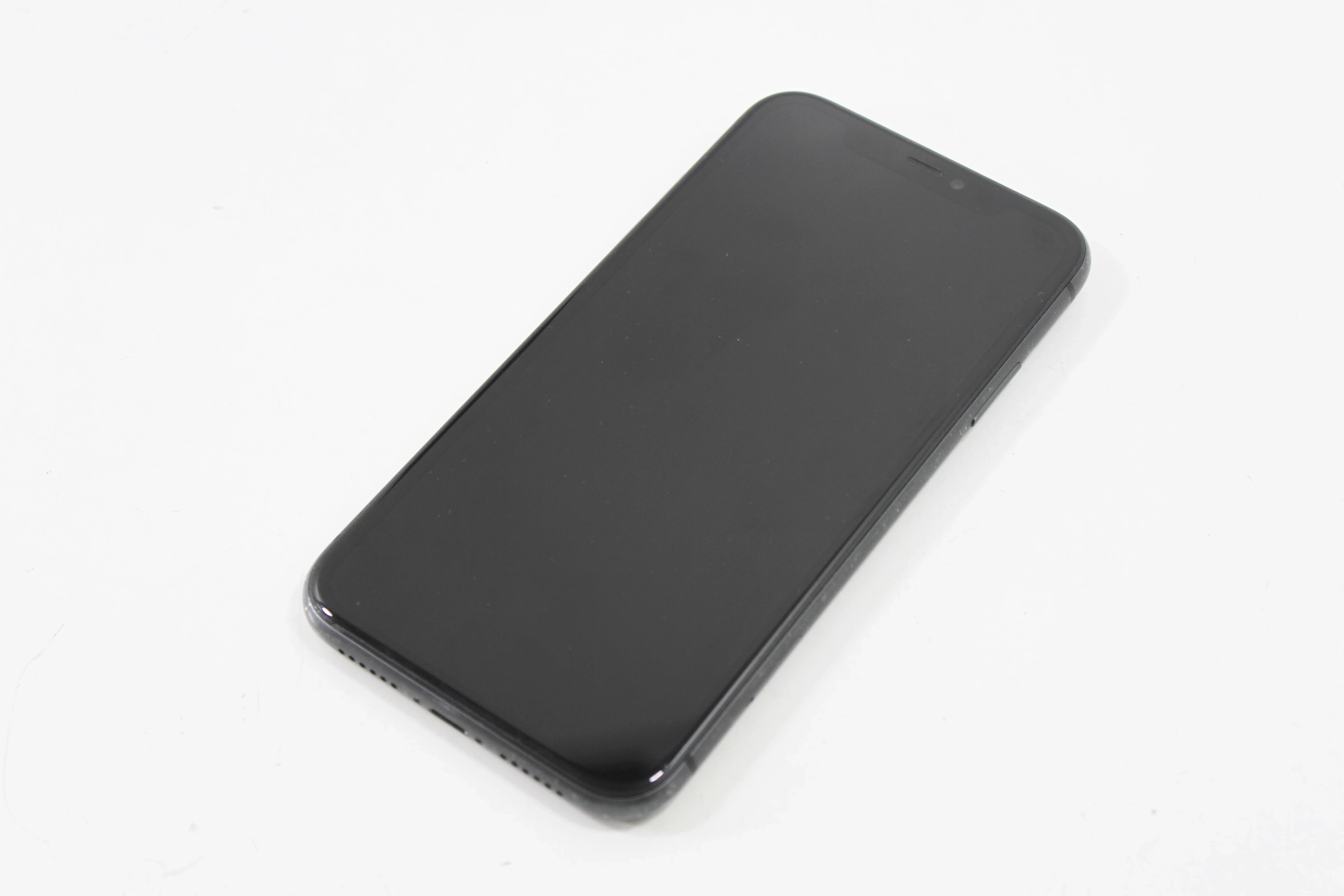 telefon-apple-iphone-11-464gb-stan-11323-2