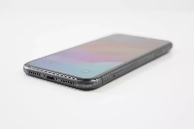 TELEFON APPLE IPHONE 11 4/64GB