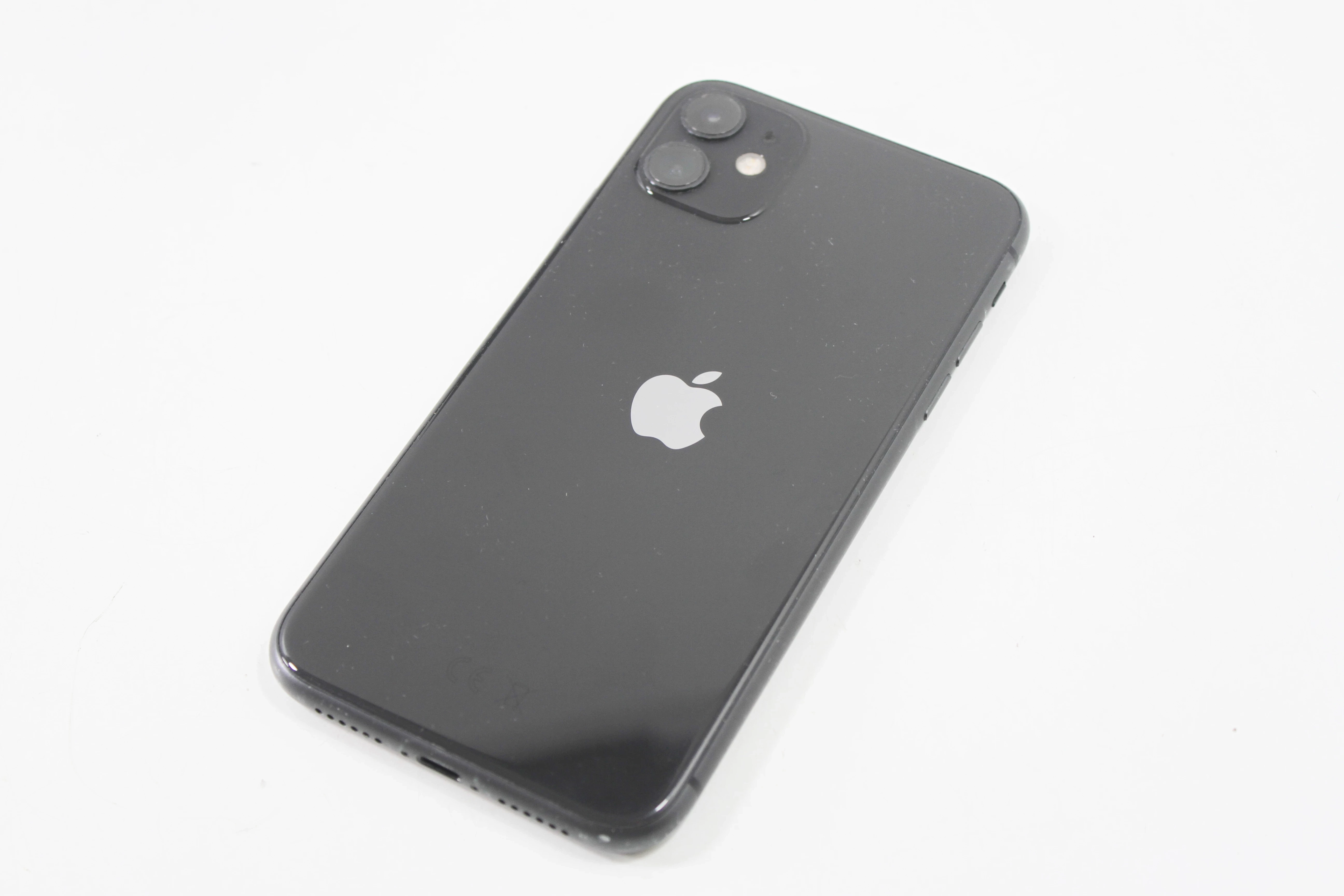 telefon-apple-iphone-11-464gb-kod-producenta-mhda3pma