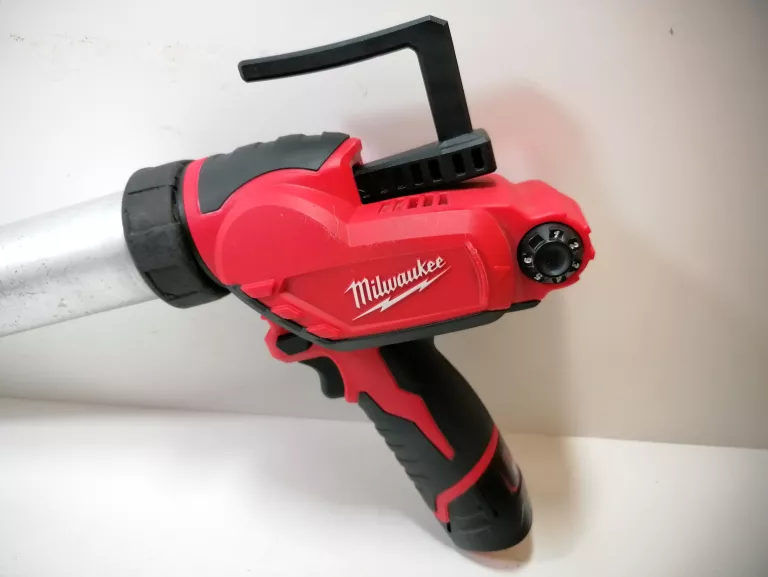 PISOLET DO KLEJU MILWAUKEE PCG M12