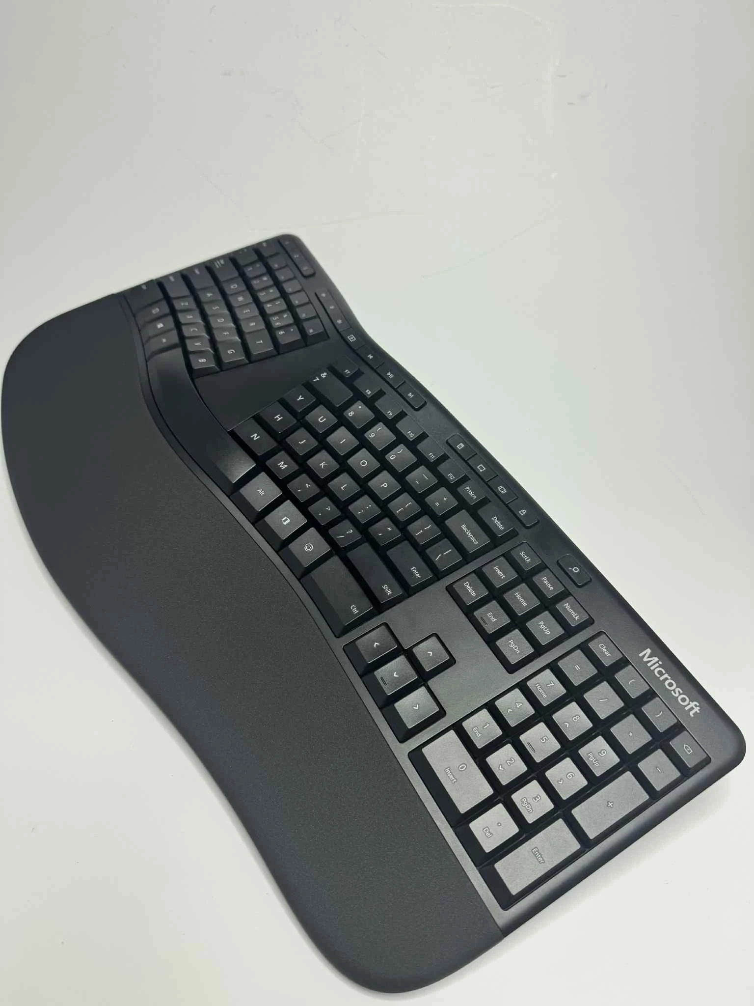 klawiatura-microsoft-ergonomic-azerty-czarna-stan-11323-2