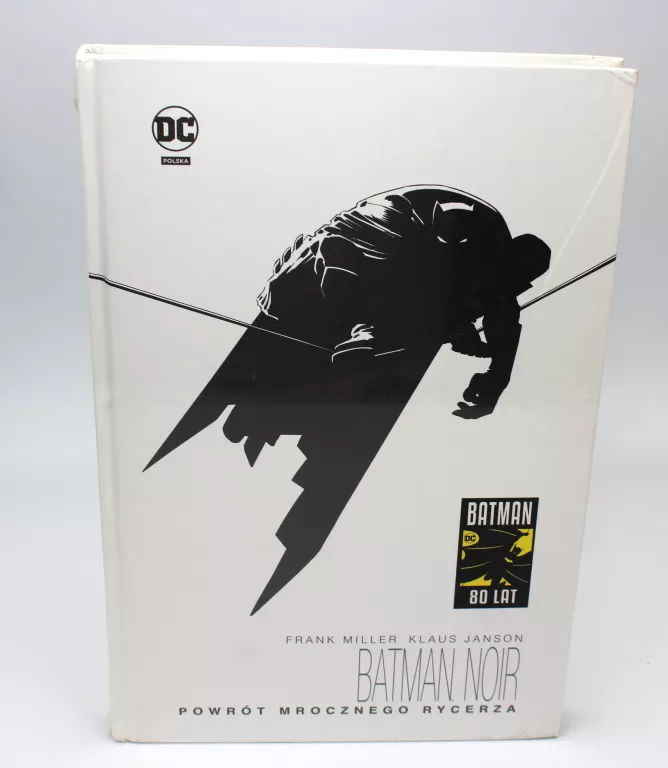 KOMIKS BATMAN NOIR. POWRÓT MROCZNEGO RYCERZA W TWARDEJ OKŁADCE