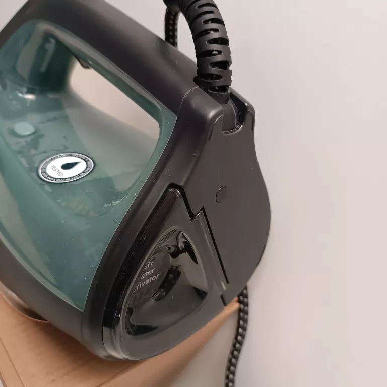 ŻELAZKO ELECTROLUX RENEW 800 E8SI2-8OG