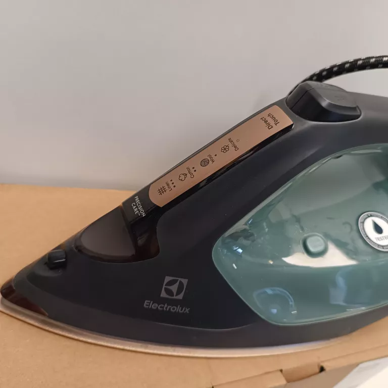 ŻELAZKO ELECTROLUX RENEW 800 E8SI2-8OG