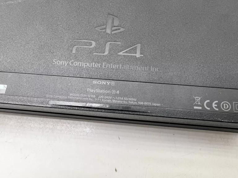 KONSOLA SONY PS4 1TB CUH-1216B + PAD