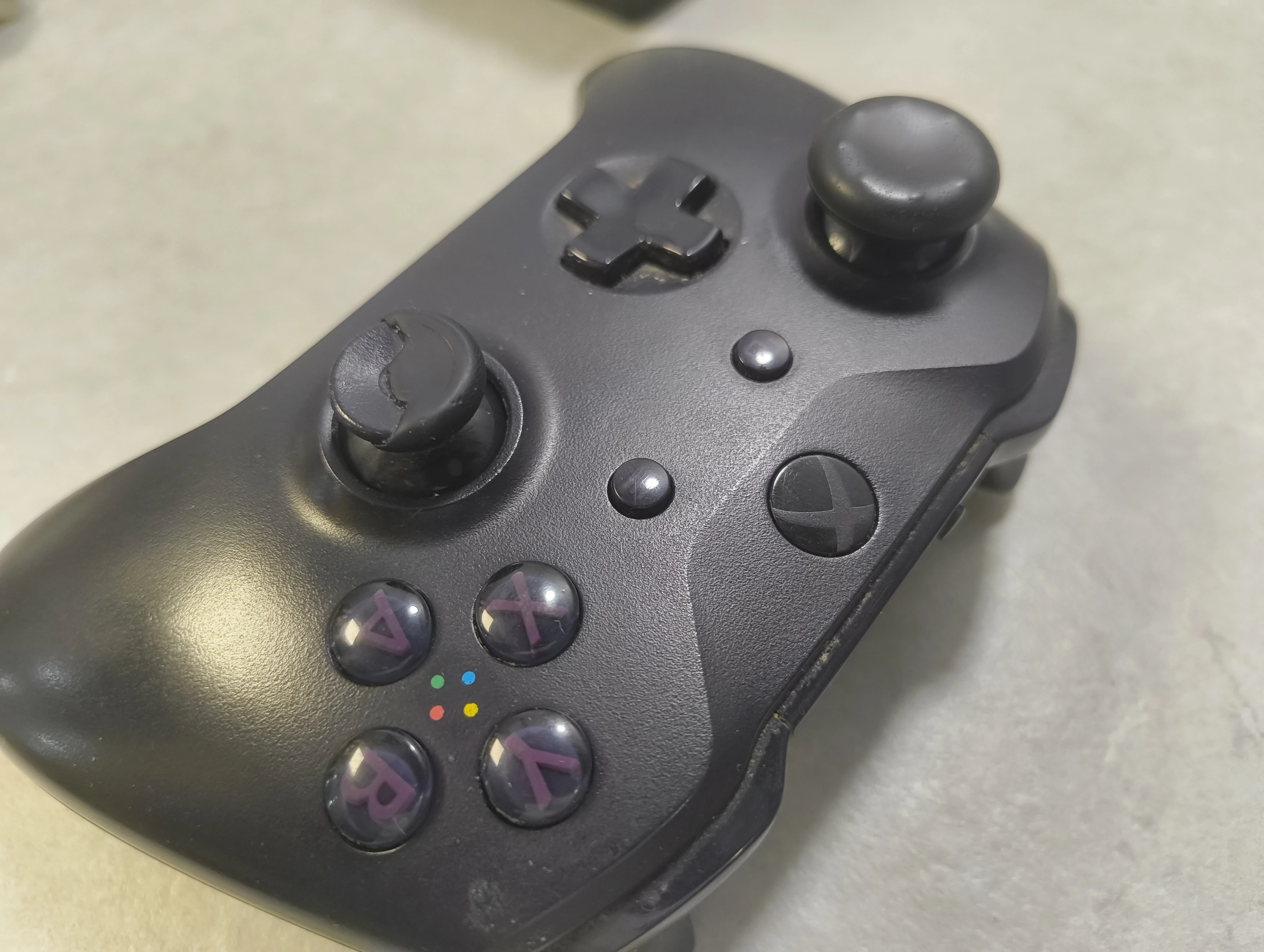 konsola-xbox-one-s-1tb-pud-gry-w-zestawie-205998-225570