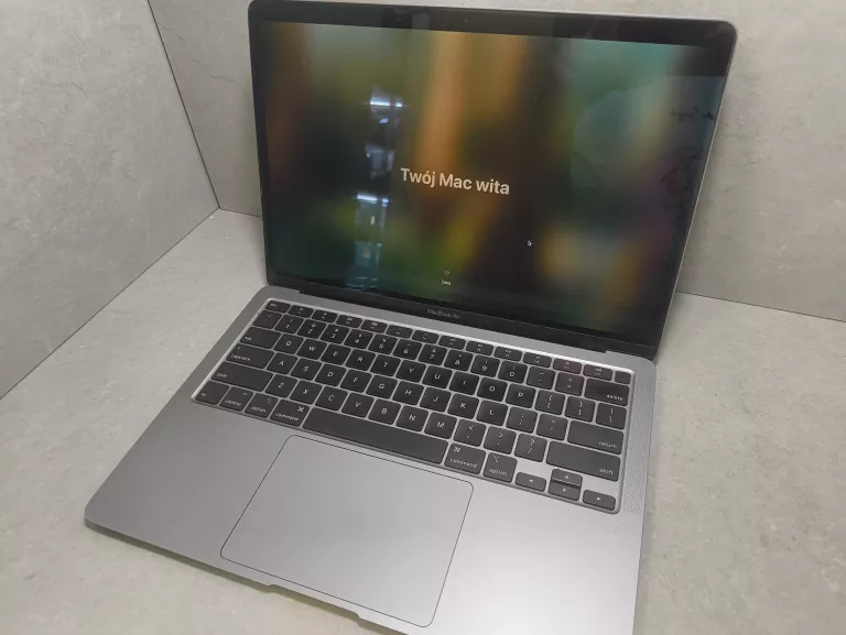 LAPTOP MACBOOK AIR A2179 I3 8/256 *BRAK ŁADOWARKI*