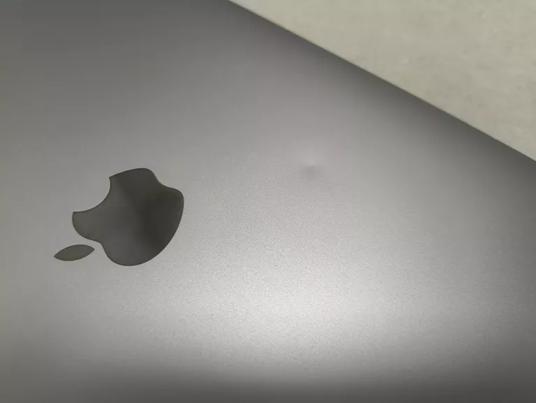 LAPTOP MACBOOK AIR A2179 I3 8/256 *BRAK ŁADOWARKI*