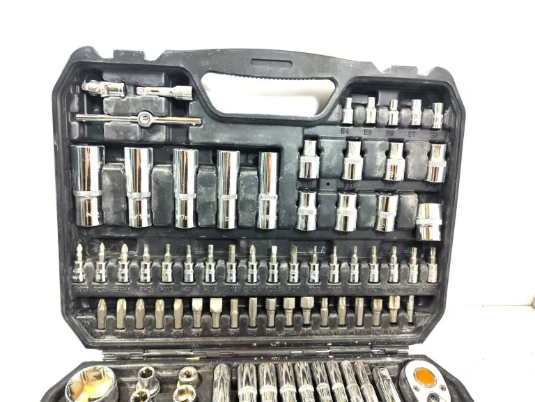 ZESTAW KLUCZY NEO TOOLS WALIZKA